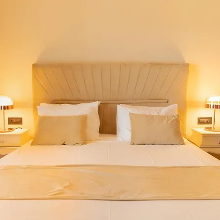 Santa Lucia Boutique