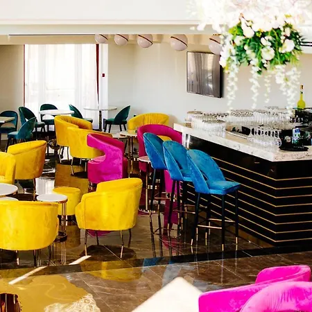 Santa Lucia Boutique