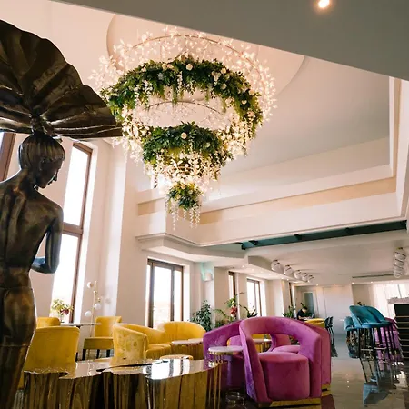 מלון Santa Lucia Boutique 4*