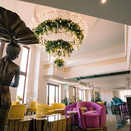 Santa Lucia Boutique