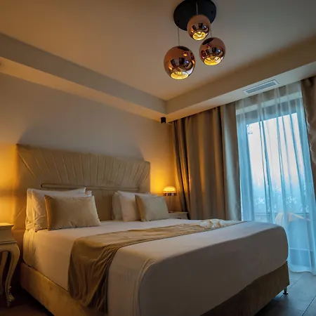 Hotel Santa Lucia Boutique 4*