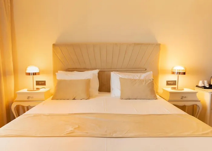 Santa Lucia Boutique